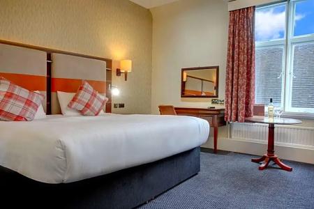Best Western Plough & Harrow - 85