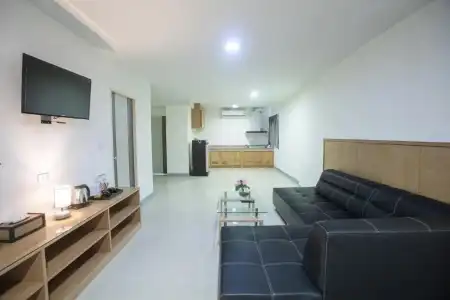 The Greenery Central Suites - 43