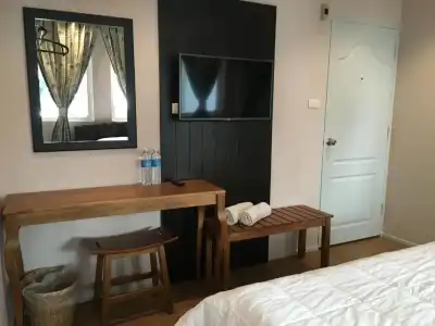 The Grand Palace Hostel - 28