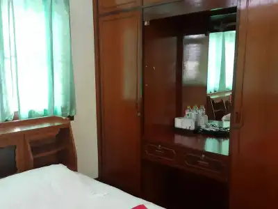 Emmanuel Guesthouse - 2