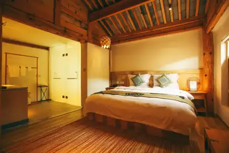 Arro Khampa by Zinc Journey Lijiang - 2