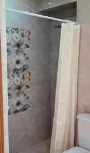 Madoyan Guest House - 37
