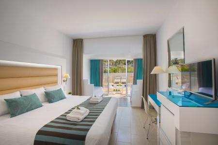 Leonardo Cypria Bay - 32