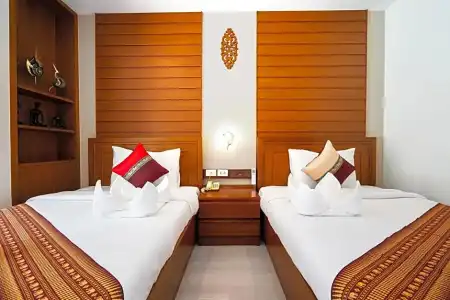 Baan Sukhumvit Soi 18 - 20