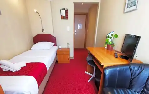 Cardiff - 118