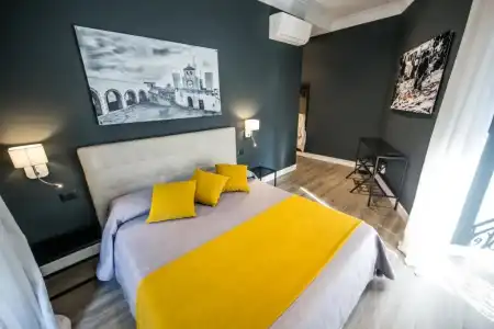 B&B Art House - 77