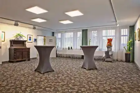 Best Western President - 1