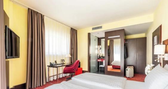 Plaza Premium Salzburg - 67