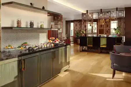 The Ritz-Carlton - 68