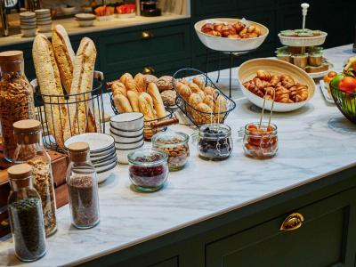 Mercure Versailles Chateau - 10