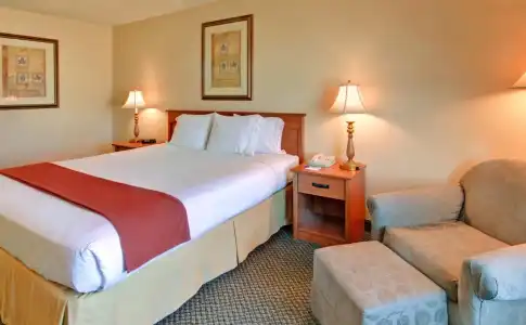 Holiday Inn Express Las Vegas-Nellis by IHG - 3