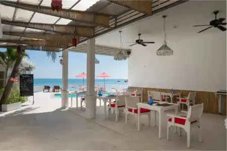 Crystal Bay Beach Resort - 28