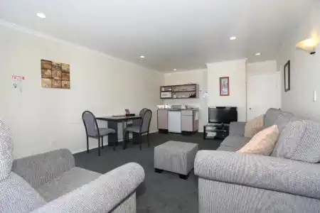 Shadzz Motel - 49