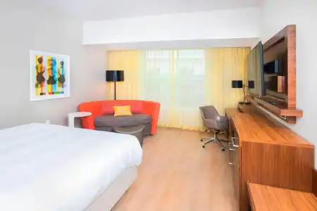 Courtyard by Marriott Santa Monica - 6