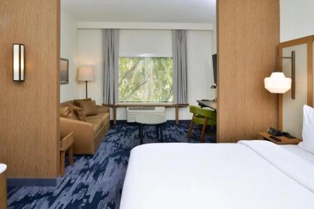 Fairfield Inn & Suites Charlotte University Research Park - 15
