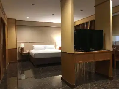 Diamond Plaza Suratthani - 3
