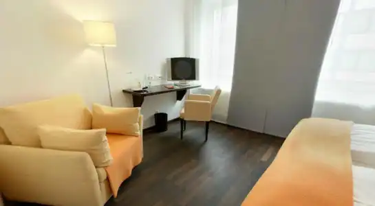 Helvetia Rooms - Self Check-In - 115