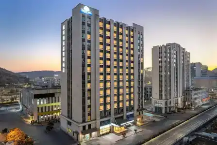 Days Inn by Wyndham Zhuantang - 15