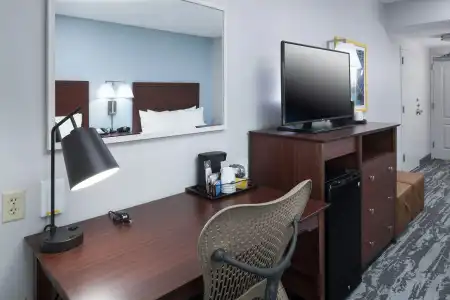 Hampton Inn & Suites Oklahoma City-Bricktown - 30