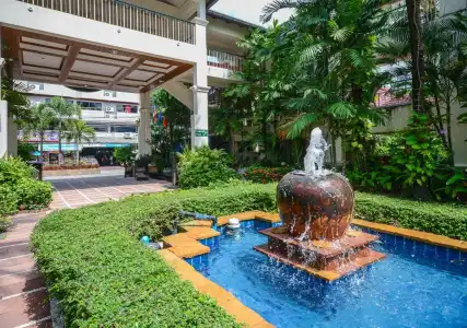 Horizon Patong Beach Resort & Spa - 13