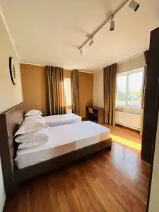 People Hostel & Suites - 4