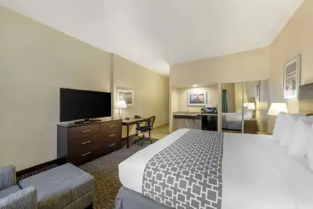 Best Western Naples Plaza - 28