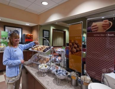 Hampton Inn & Suites Winston-Salem/University Area, NC - 11