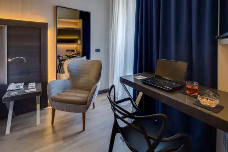 Best Western Plus Farnese - 2