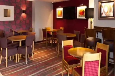 Premier Inn London Hanger Lane - 10
