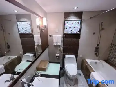 Huaan International - 35