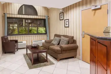 Quality Inn & Suites - 30