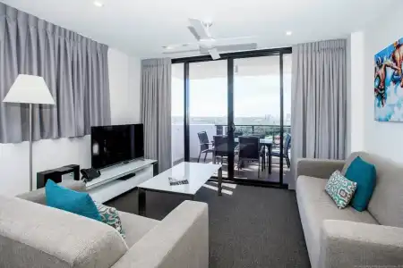 Synergy Broadbeach - 36