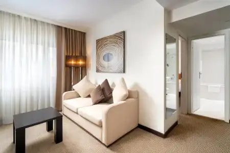 Park Inn By Radisson Bucharest - 6