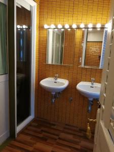 Bed In Town - Hostel - 27