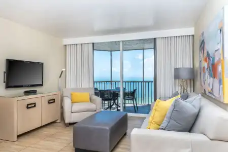 DiamondHead Beach Resort - 2