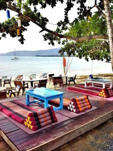 Think & Retro Cafe Lipa Noi Samui - 16