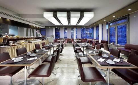 Eurostars Embassy - 15