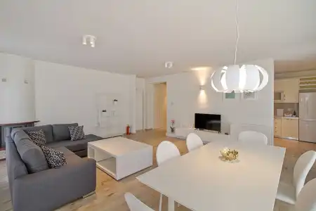 The Rooms - 284