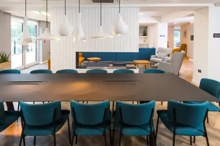 Staybridge Suites Cardiff by IHG - 16