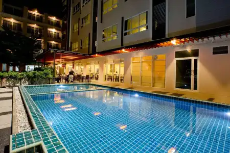 Sinsuvarn Airport Suite - 36