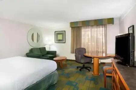 Fairfield by Marriott Inn & Suites Austin Southwest - 42