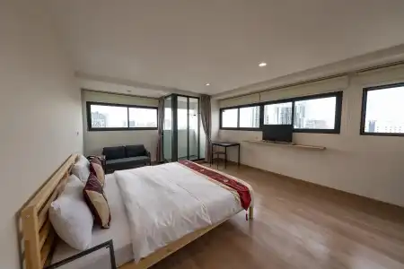 L.A.Tower - 2