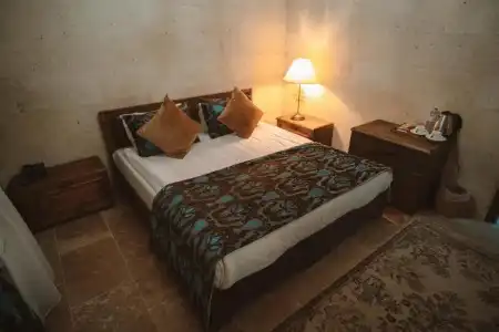 Hu of Cappadocia - 52