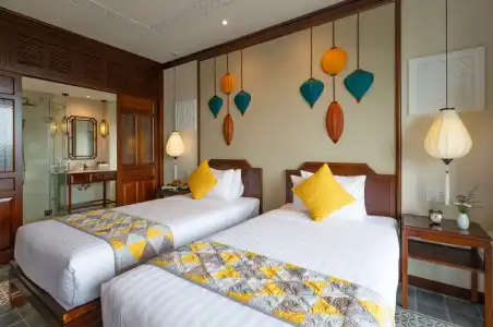 Cozy Savvy Boutique Hoi An - 19