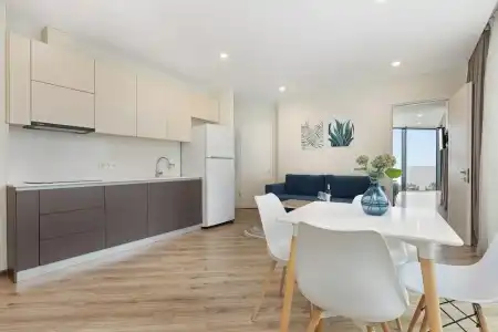 Bellevue Residence Suites - 205