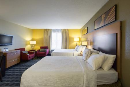 TownePlace Suites Kansas City - 6