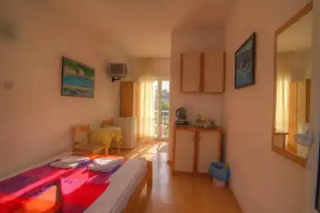 LaRos Apartments - 126