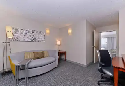 Courtyard Marriott Laredo - 6
