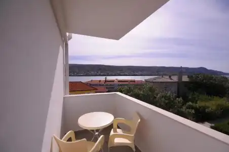 Intermezzo - 19