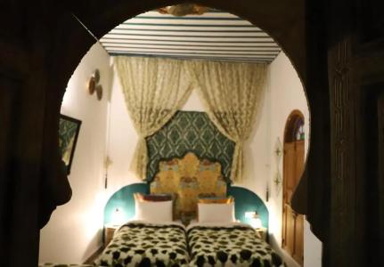 Riad Vega - 36
